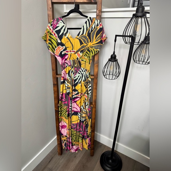 Women’s Maaji wide leg jumpsuit - Picture 2 of 7